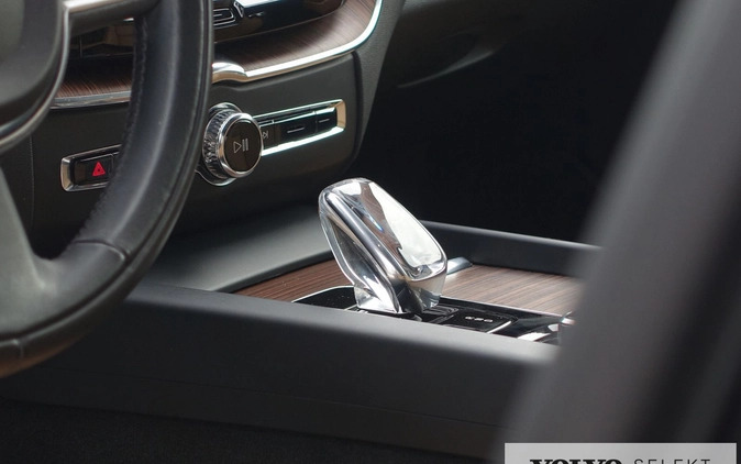Volvo XC 60 cena 244900 przebieg: 67887, rok produkcji 2021 z Świebodzin małe 781